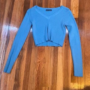 Blue cropped v neck sweater